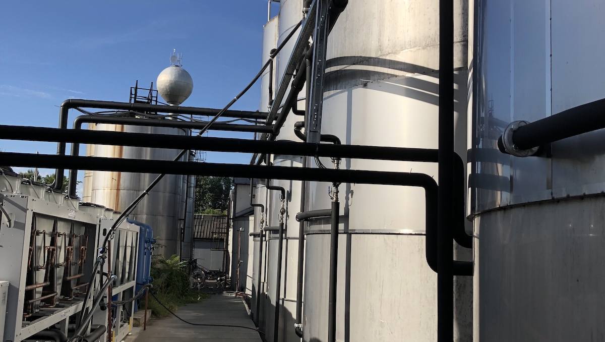 Miért fontos a technológiai csőhálózatok időben történő cseréje a vegyiparban?